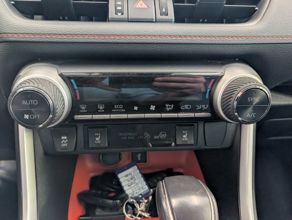 Toyota RAV4 Trail AWD, 2022 à Magog, Québec - 18 - w1024h768px