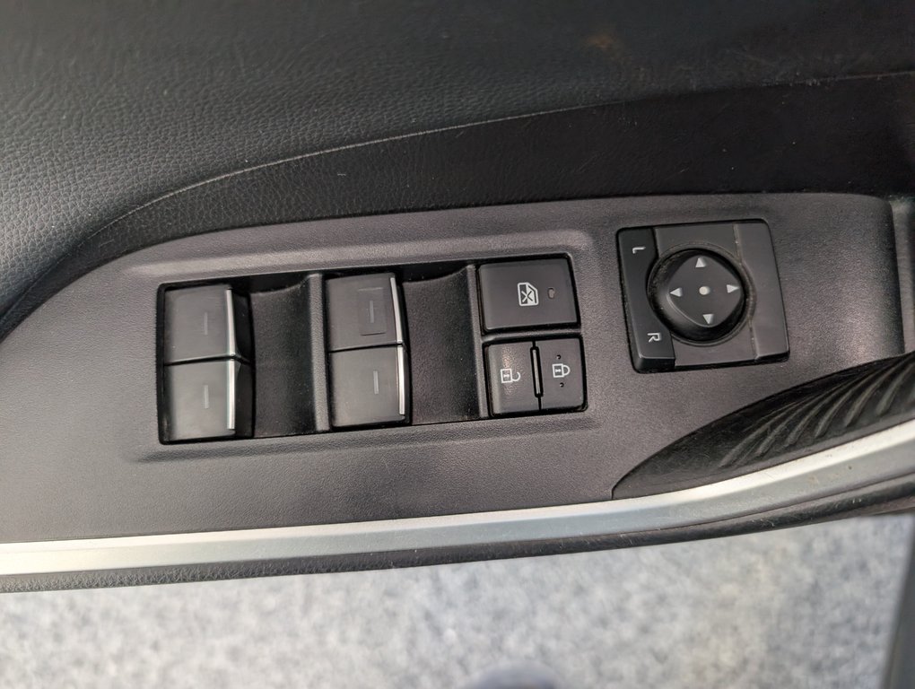 Toyota RAV4 Trail AWD, 2022 à Magog, Québec - 15 - w1024h768px