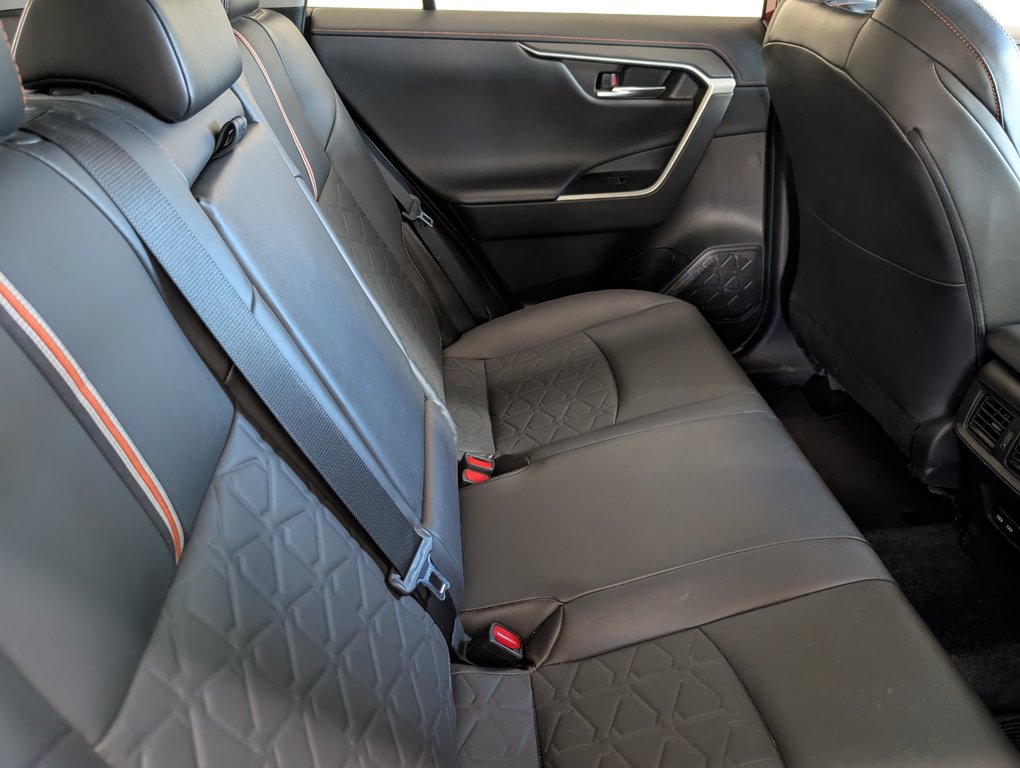 Toyota RAV4 Trail AWD, 2022 à Magog, Québec - 8 - w1024h768px