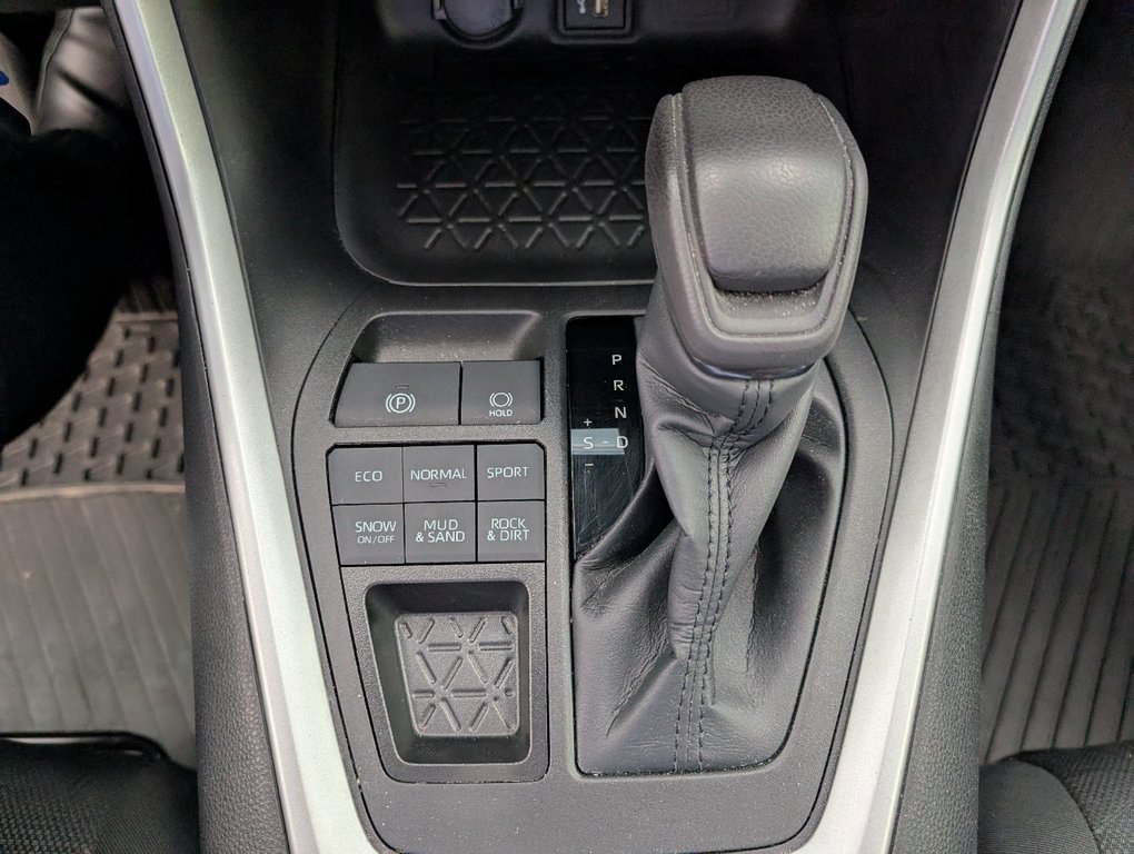 Toyota RAV4 LE AWD, GARANTIE JUSQU EN 2027, 2023 à Magog, Québec - 16 - w1024h768px