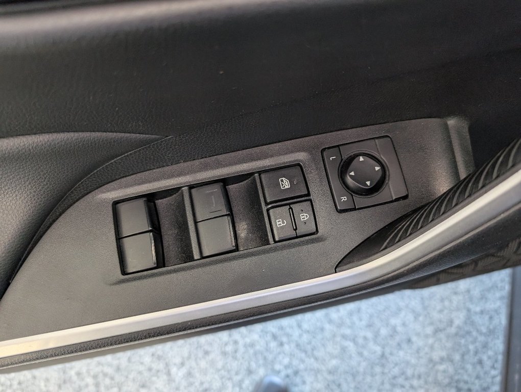 Toyota RAV4 LE AWD, GARANTIE JUSQU EN 2027, 2023 à Magog, Québec - 14 - w1024h768px