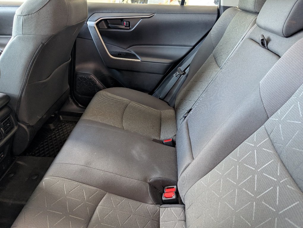 Toyota RAV4 LE AWD, GARANTIE JUSQU EN 2027, 2023 à Magog, Québec - 11 - w1024h768px