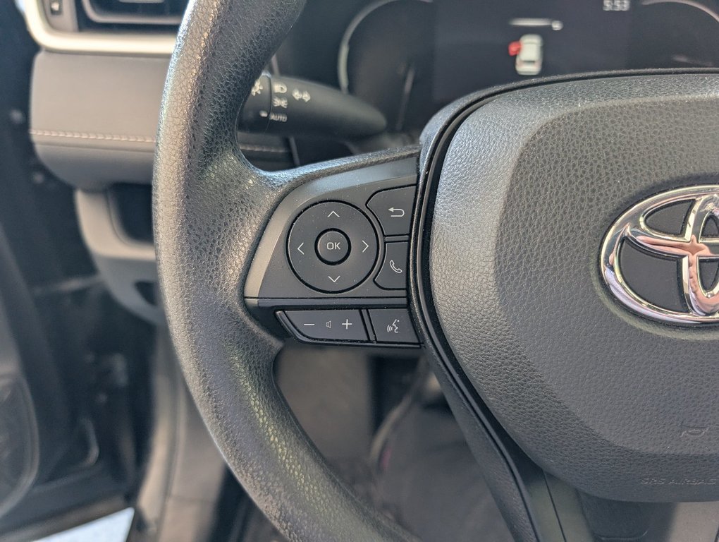 Toyota RAV4 LE AWD, GARANTIE JUSQU EN 2027, 2023 à Magog, Québec - 18 - w1024h768px
