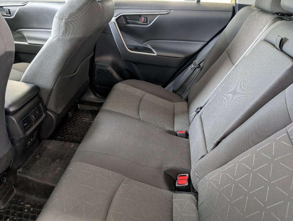 Toyota RAV4 LE AWD 2023 à Magog, Québec - 11 - w1024h768px