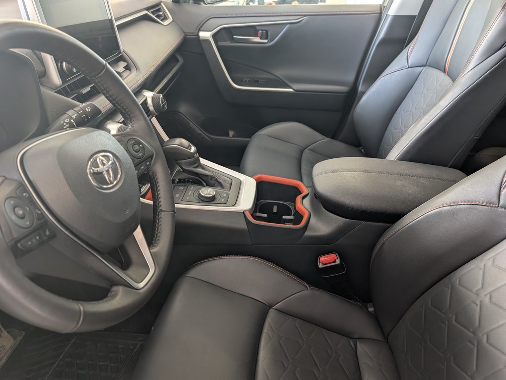 Toyota RAV4 Trail AWD 2023 à Magog, Québec - 11 - w1024h768px
