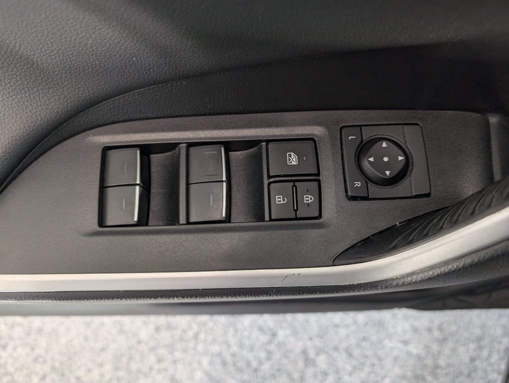 Toyota RAV4 Trail AWD 2023 à Magog, Québec - 14 - w1024h768px