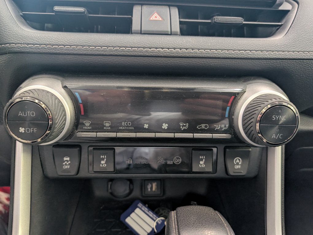 Toyota RAV4 XLE AWD 2023 à Magog, Québec - 18 - w1024h768px