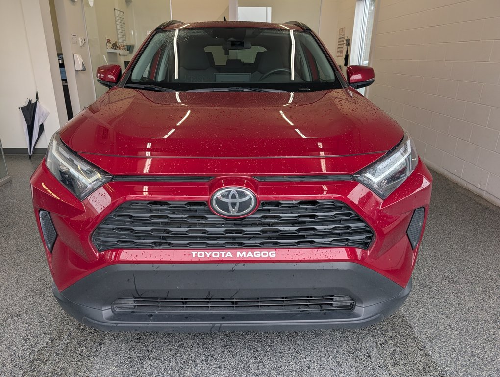 Toyota RAV4 XLE AWD 2023 à Magog, Québec - 6 - w1024h768px