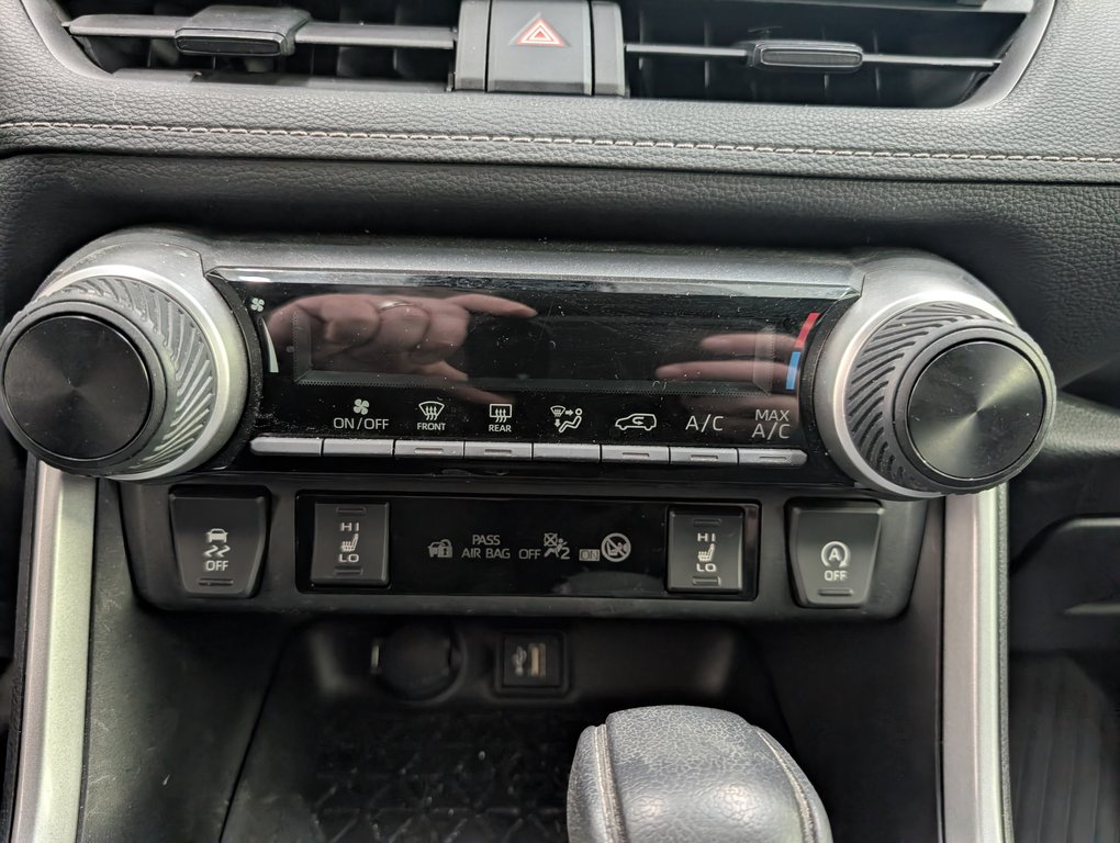 Toyota RAV4 LE AWD, GARANTIE JUSQU EN 2027, 2023 à Magog, Québec - 16 - w1024h768px