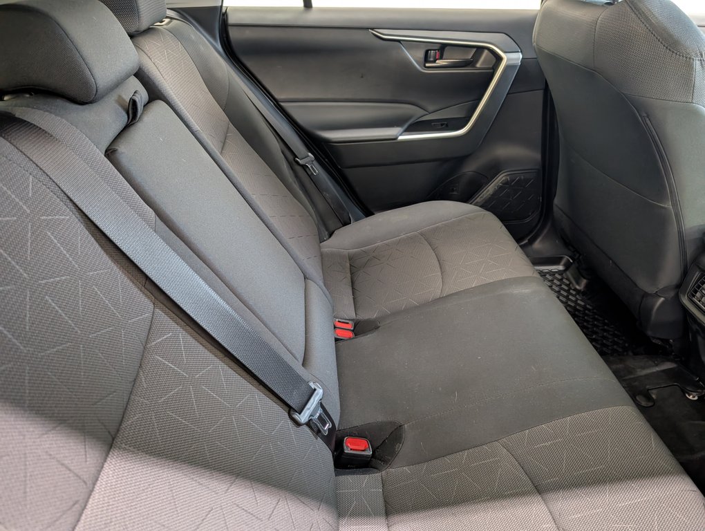 Toyota RAV4 LE AWD, GARANTIE JUSQU EN 2027, 2023 à Magog, Québec - 8 - w1024h768px