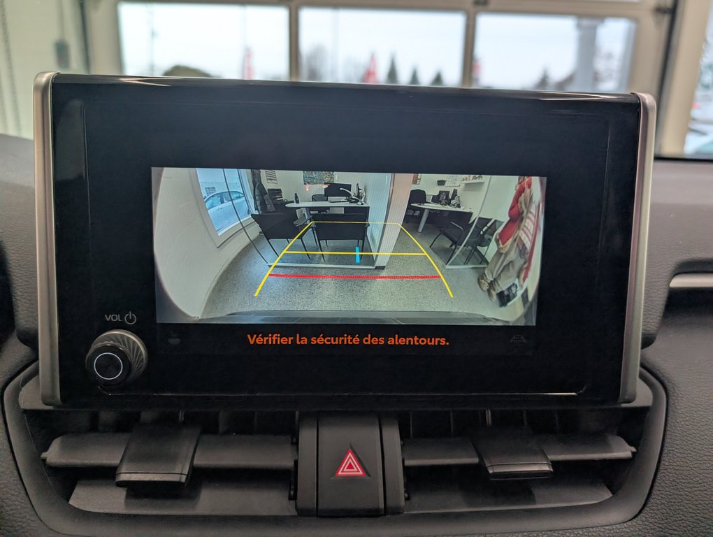 Toyota RAV4 LE AWD, GARANTIE JUSQU EN 2027, 2023 à Magog, Québec - 19 - w1024h768px