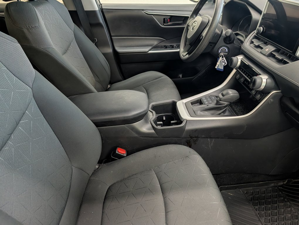 Toyota RAV4 LE AWD, GARANTIE JUSQU EN 2027, 2023 à Magog, Québec - 7 - w1024h768px