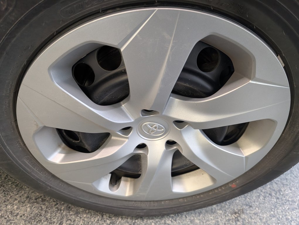 Toyota RAV4 LE AWD, GARANTIE JUSQU EN 2027, 2023 à Magog, Québec - 22 - w1024h768px