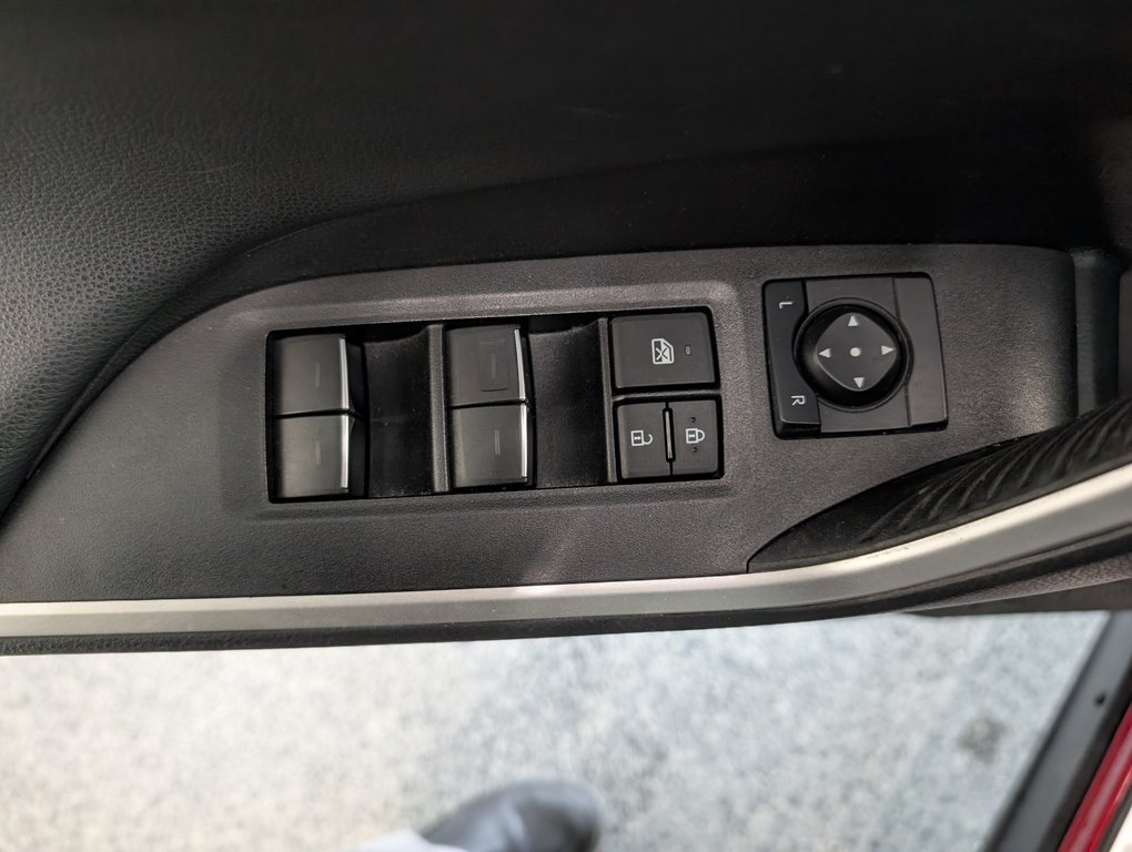 Toyota RAV4 Trail AWD, GARANTIE JUSQU EN 2028, 2023 à Magog, Québec - 14 - w1024h768px