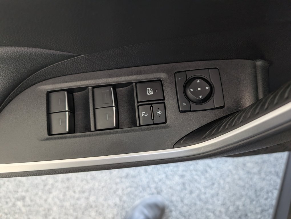 2023 Toyota RAV4 XLE PREMIUM AWD in Magog, Quebec - 14 - w1024h768px