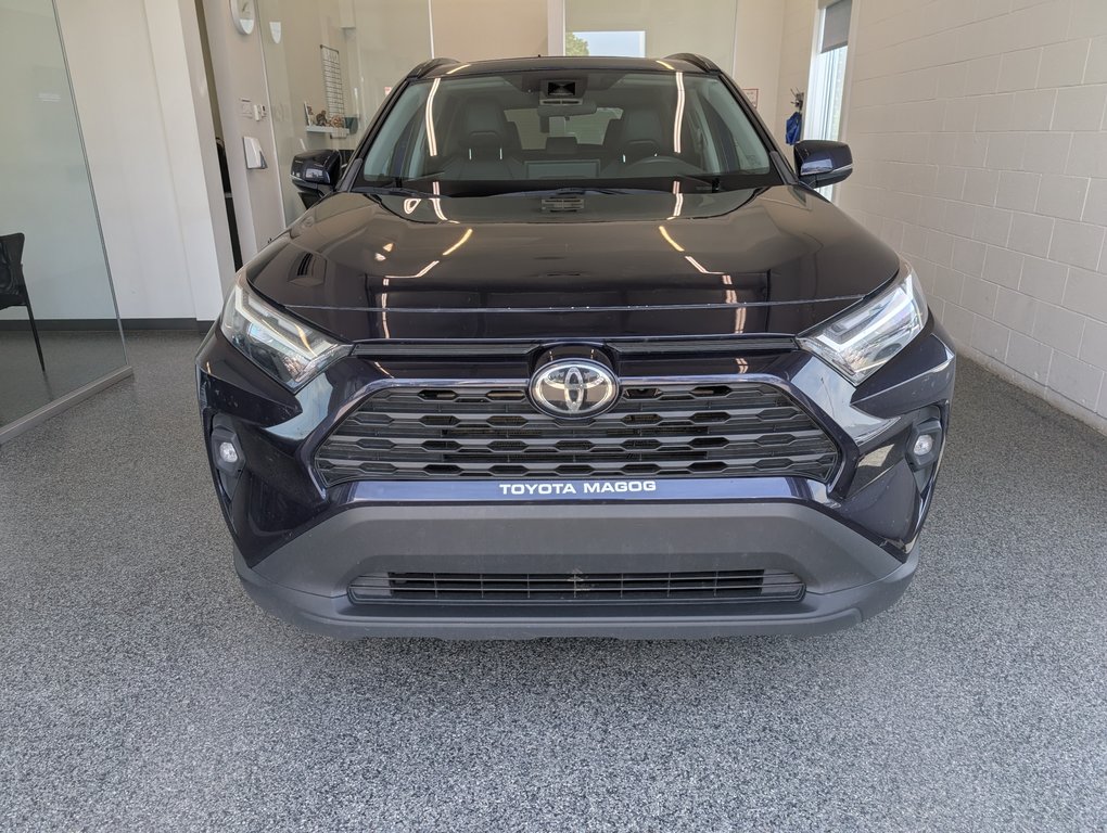 2023 Toyota RAV4 XLE PREMIUM AWD in Magog, Quebec - 5 - w1024h768px