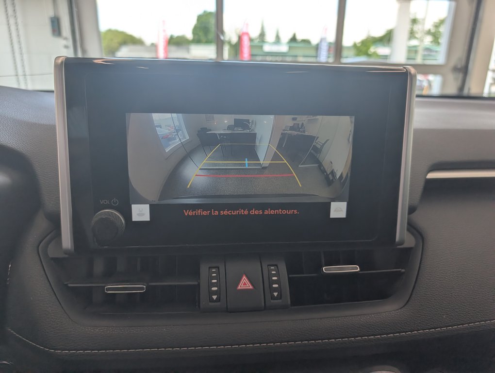 2023 Toyota RAV4 XLE PREMIUM AWD in Magog, Quebec - 21 - w1024h768px