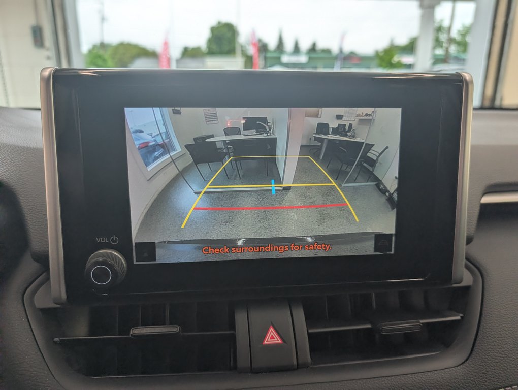 2023 Toyota RAV4 LE AWD in Magog, Quebec - 19 - w1024h768px