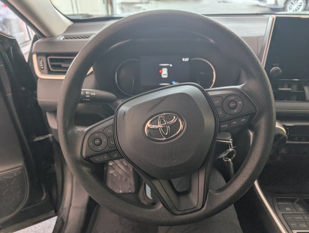 2023 Toyota RAV4 LE AWD in Magog, Quebec - 14 - w1024h768px