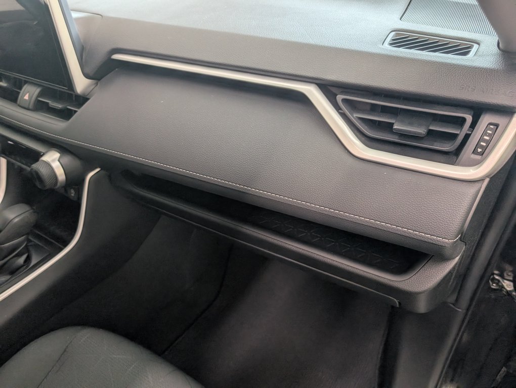 2023 Toyota RAV4 LE AWD in Magog, Quebec - 9 - w1024h768px