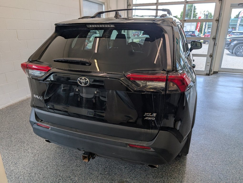 Toyota RAV4 XLE PREMIUM, AWD, 2024 à Magog, Québec - 4 - w1024h768px