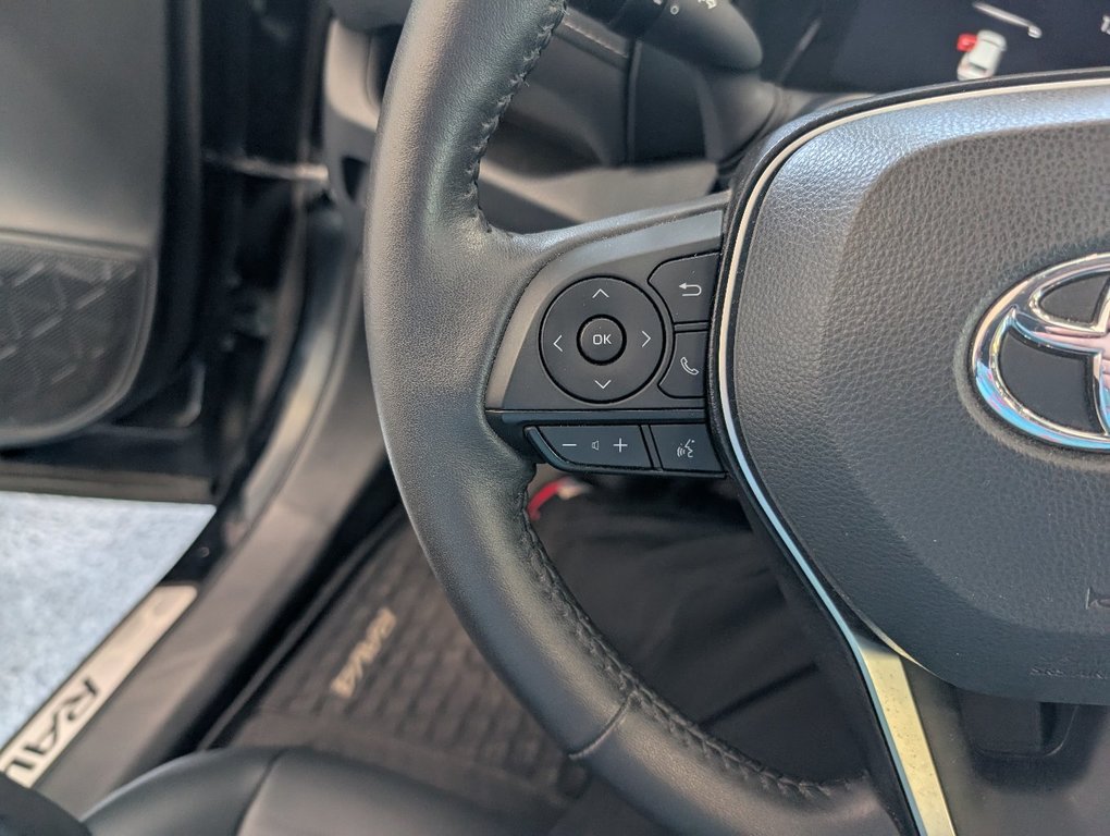 Toyota RAV4 XLE PREMIUM, AWD, 2024 à Magog, Québec - 20 - w1024h768px