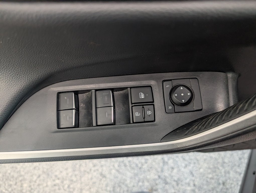 Toyota RAV4 Trail AWD, GARANTIE JUSQU EN 2028, 2024 à Magog, Québec - 14 - w1024h768px