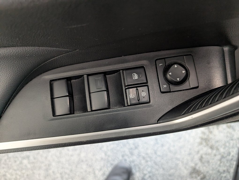 Toyota RAV4 LE AWD, GARANTIE JUSQU EN 2028, 2024 à Magog, Québec - 12 - w1024h768px