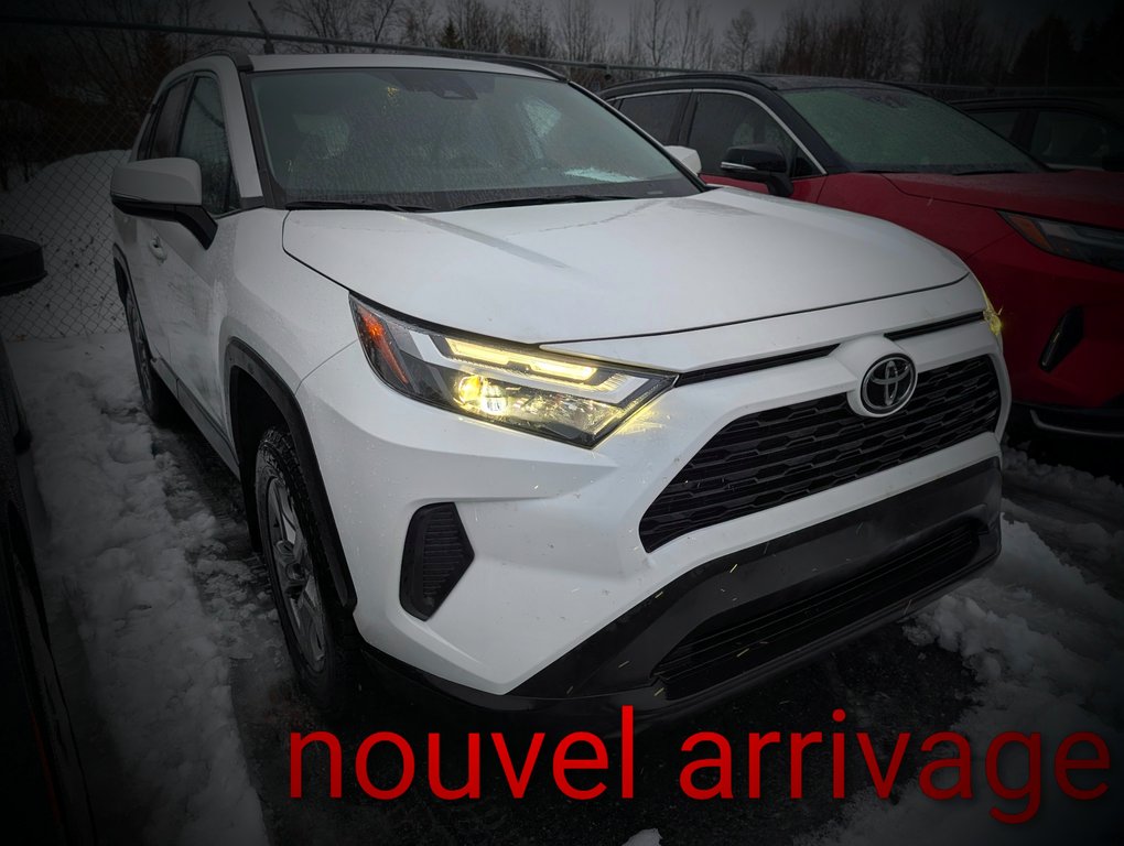 2024 Toyota RAV4 XLE AWD, GARANTIE JUSQU EN 2028, in Magog, Quebec - 1 - w1024h768px
