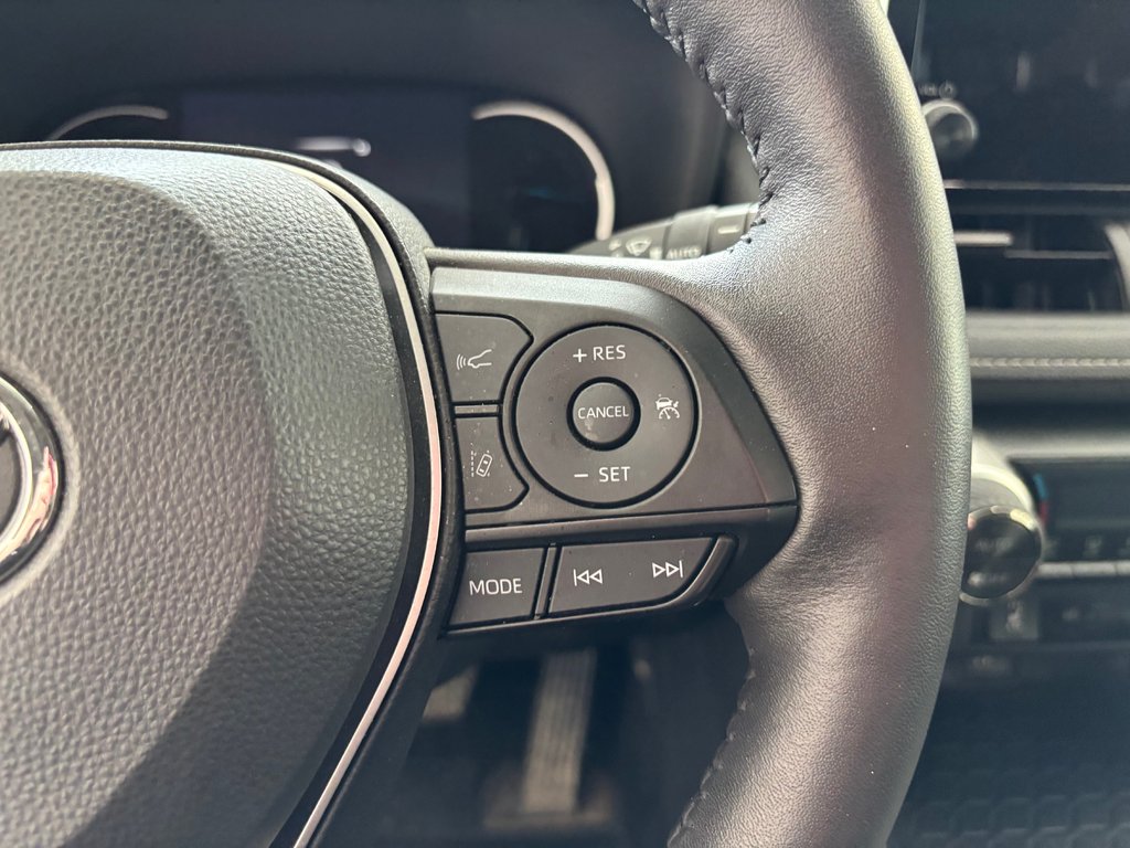 Toyota RAV4 Hybrid XLE AWD, 2024 à Magog, Québec - 20 - w1024h768px