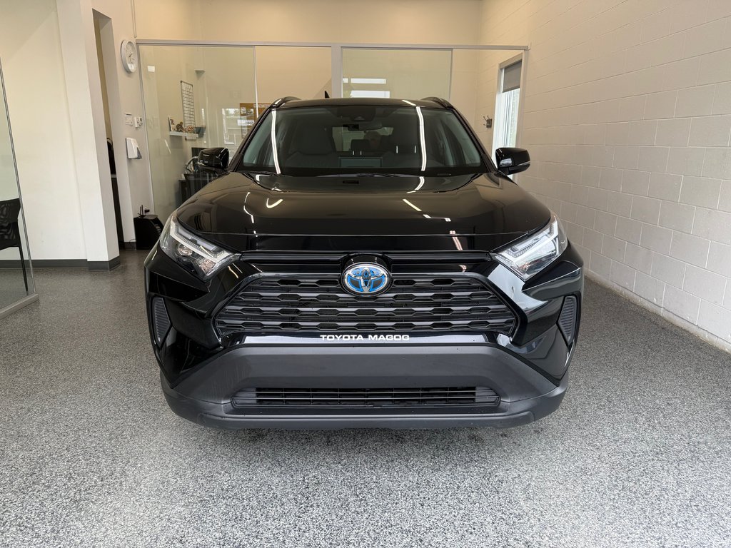 2024 Toyota RAV4 Hybrid XLE in Magog, Quebec - 5 - w1024h768px