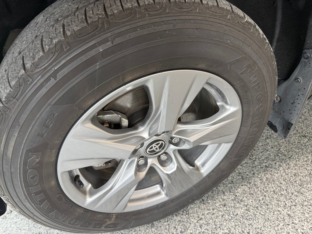 2024 Toyota RAV4 Hybrid XLE in Magog, Quebec - 20 - w1024h768px