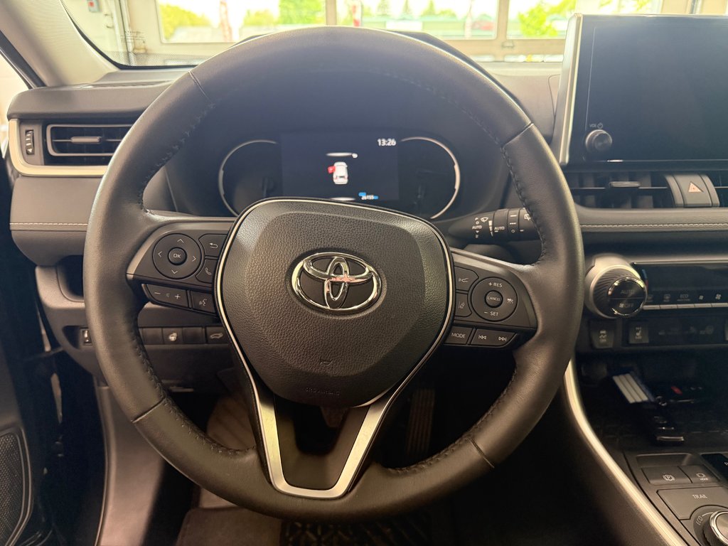 2024 Toyota RAV4 Hybrid XLE in Magog, Quebec - 13 - w1024h768px