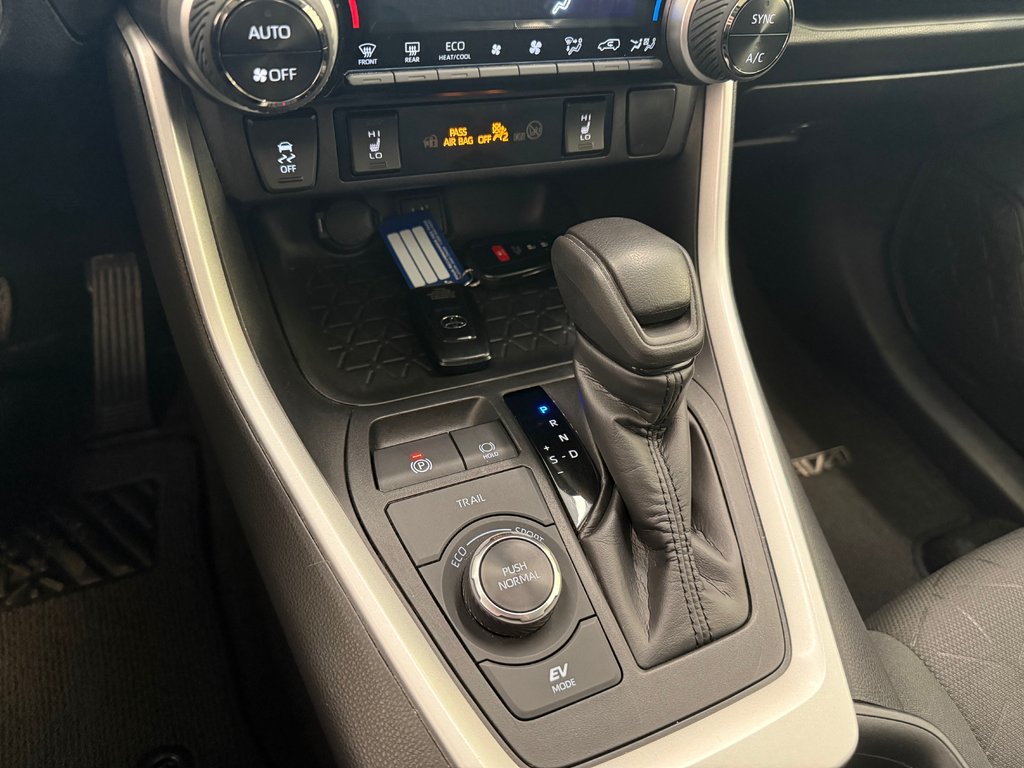 2024 Toyota RAV4 Hybrid XLE in Magog, Quebec - 18 - w1024h768px