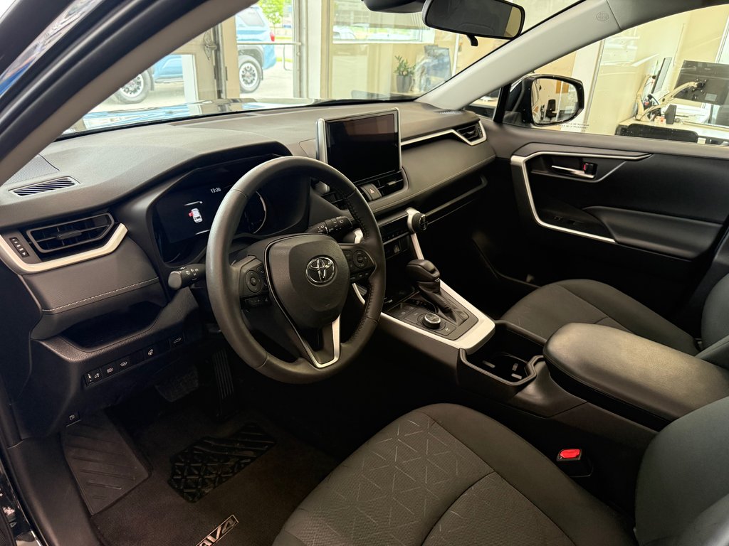 2024 Toyota RAV4 Hybrid XLE in Magog, Quebec - 10 - w1024h768px
