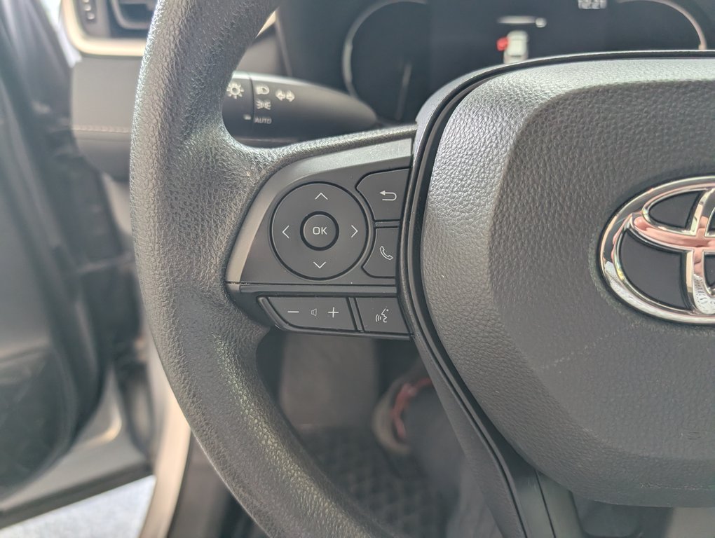 Toyota RAV4 LE AWD, 2024 à Magog, Québec - 17 - w1024h768px
