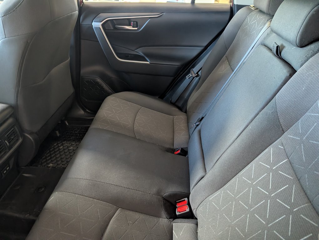 2024 Toyota RAV4 XLE AWD in Magog, Quebec - 10 - w1024h768px