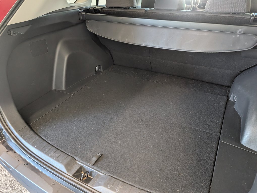 2024 Toyota RAV4 XLE AWD in Magog, Quebec - 6 - w1024h768px