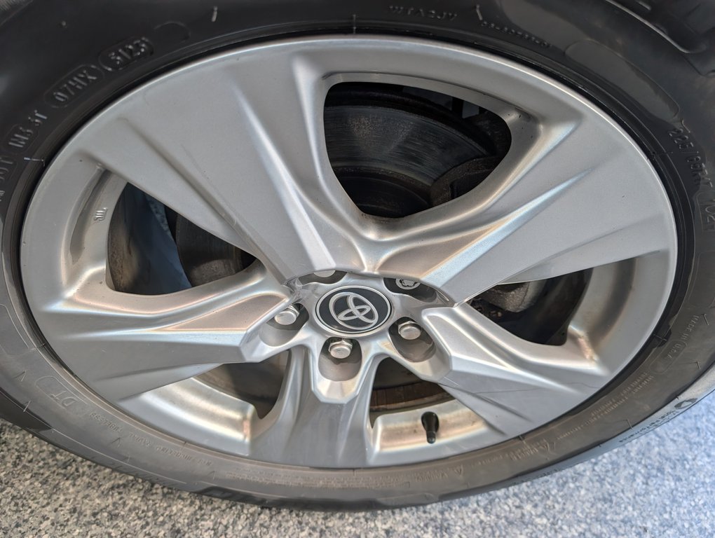2024 Toyota RAV4 XLE AWD in Magog, Quebec - 23 - w1024h768px