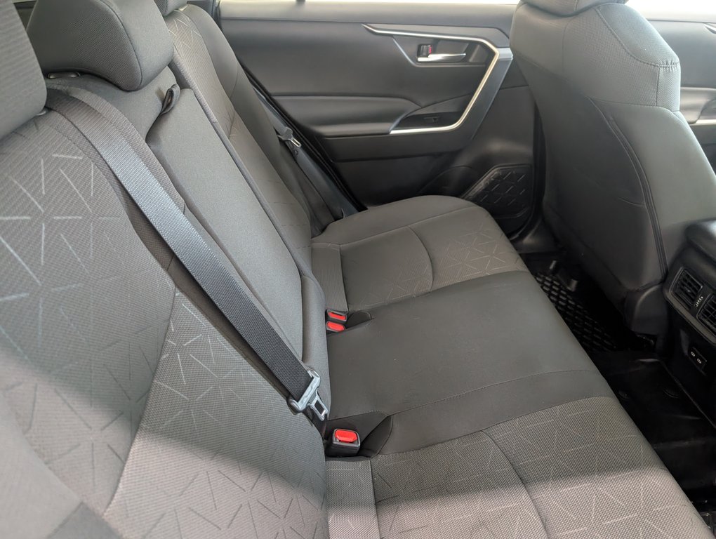 2024 Toyota RAV4 XLE AWD in Magog, Quebec - 7 - w1024h768px