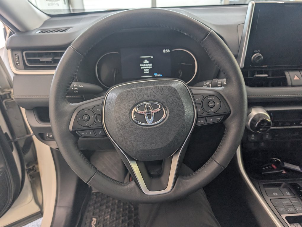 2024 Toyota RAV4 XLE AWD in Magog, Quebec - 15 - w1024h768px