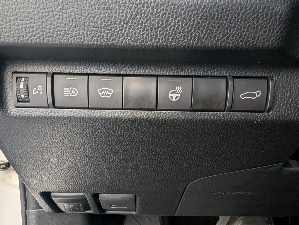 2024 Toyota RAV4 XLE AWD in Magog, Quebec - 22 - w1024h768px