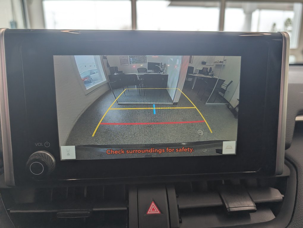 Toyota RAV4 LE AWD 2025 à Magog, Québec - 19 - w1024h768px