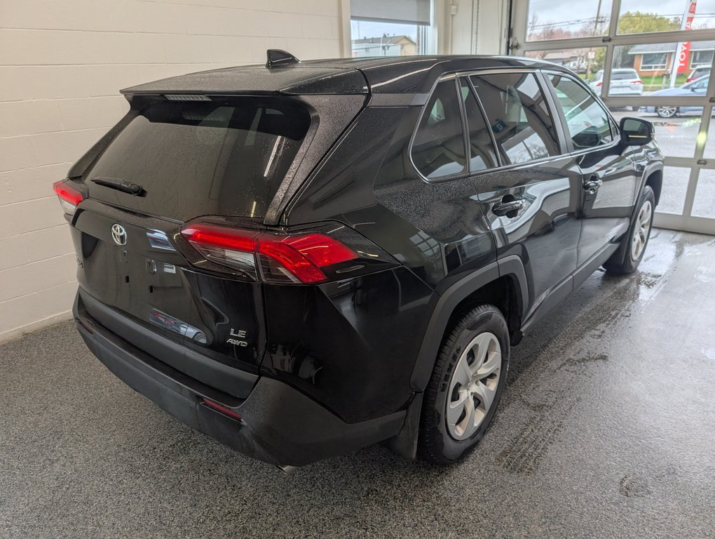 Toyota RAV4 LE AWD 2025 à Magog, Québec - 3 - w1024h768px