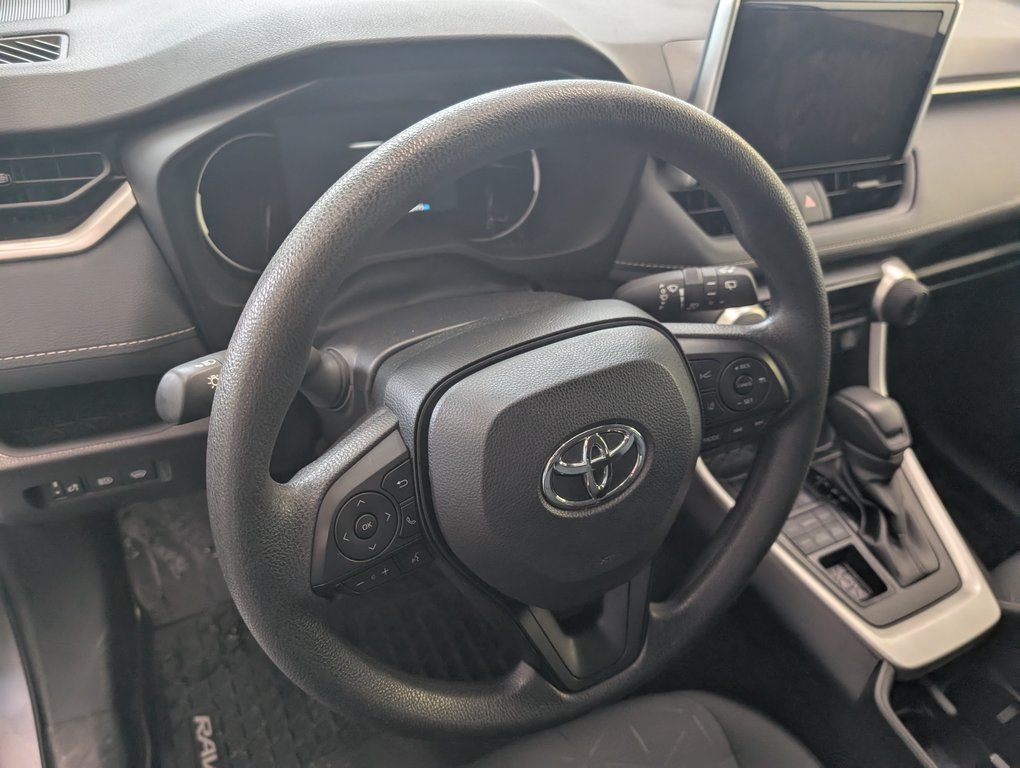 2025 Toyota RAV4 LE AWD in Magog, Quebec - 12 - w1024h768px