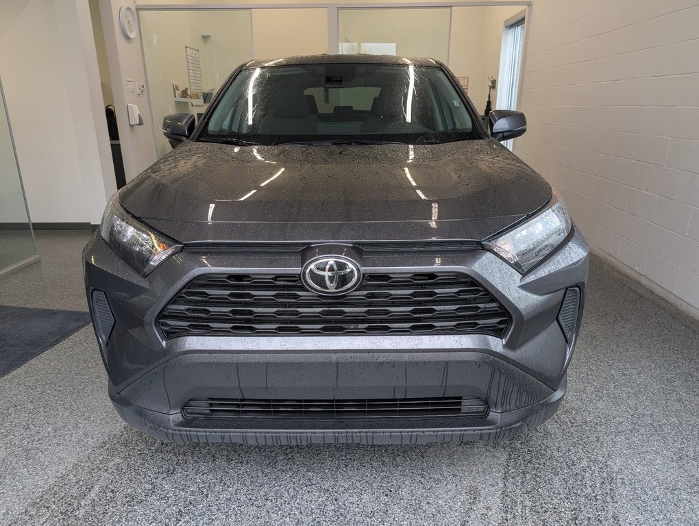 2025 Toyota RAV4 LE AWD in Magog, Quebec - 5 - w1024h768px
