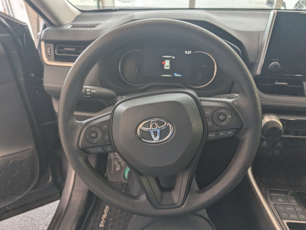 2025 Toyota RAV4 LE AWD in Magog, Quebec - 14 - w1024h768px
