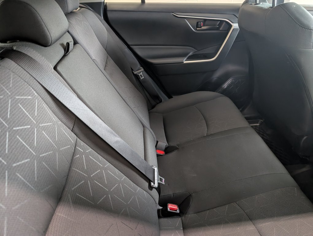 2025 Toyota RAV4 LE AWD, A/C, in Magog, Quebec - 7 - w1024h768px
