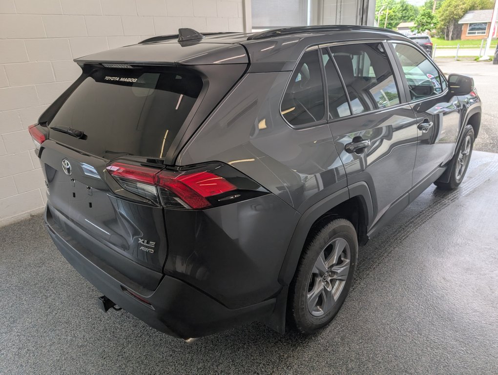 Toyota RAV4 XLE AWD 2025 à Magog, Québec - 3 - w1024h768px