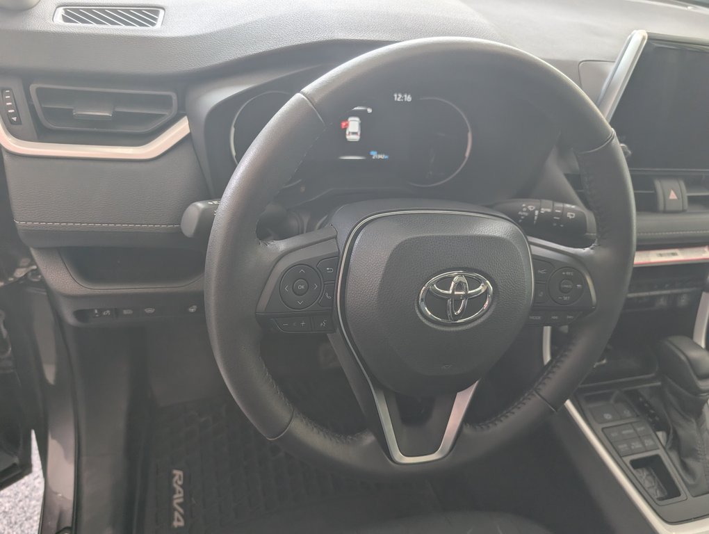 Toyota RAV4 XLE AWD 2025 à Magog, Québec - 12 - w1024h768px